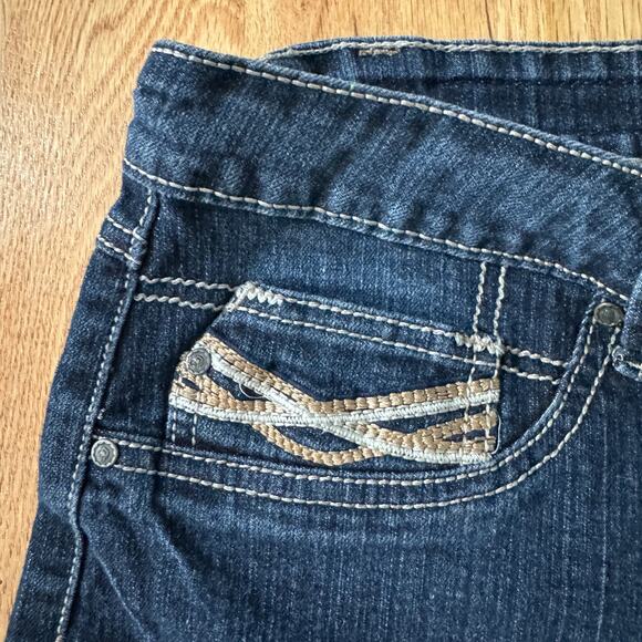 Y2K Red Rivet‎ Jean Shorts - Picture 3 of 4